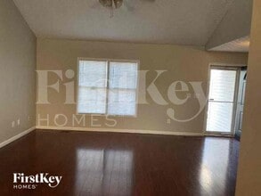 248 Westmark Ct in Galloway, OH - Building Photo - Building Photo