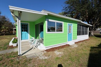 1208 60th St S in Gulfport, FL - Building Photo - Building Photo