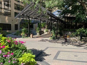 195 St Patrick St in Toronto, ON - Building Photo - Building Photo