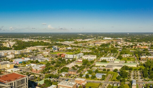 Pinewood Pointe in Jacksonville, FL - Building Photo - Building Photo
