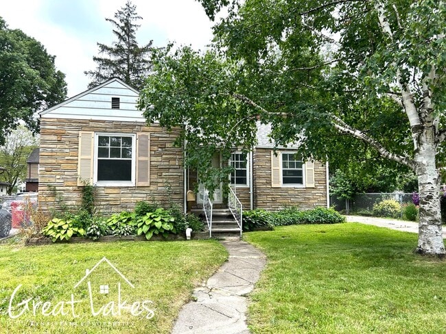 property at 21728 Beechwood Ave
