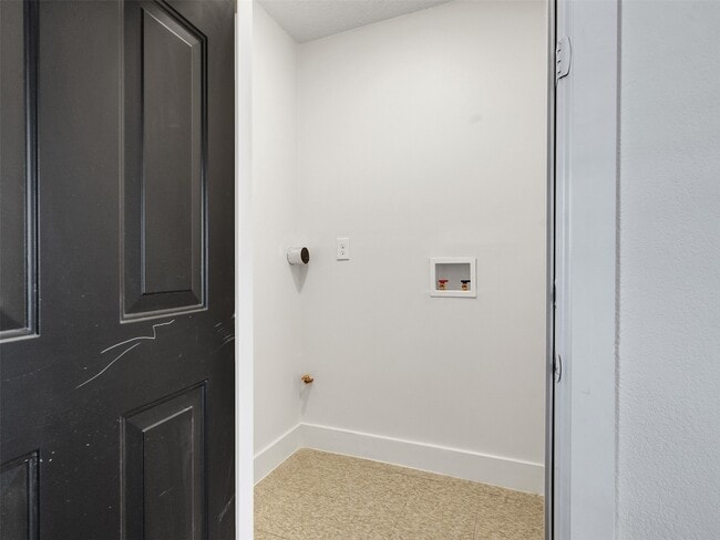 7626 Pecan Villas Dr