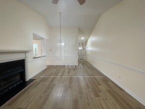 948 Greystone Ct in Macon, GA - Building Photo - Building Photo