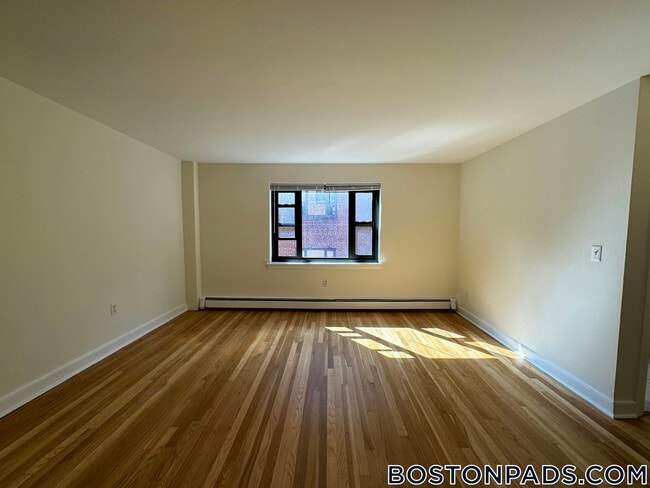 40 Harvard St, Unit 2 in Brookline, MA - Building Photo - Building Photo