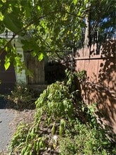 3660 E 76th St in Cleveland, OH - Building Photo - Building Photo