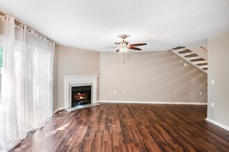 7811 Falcon Rest Cir in Raleigh, NC - Building Photo - Building Photo