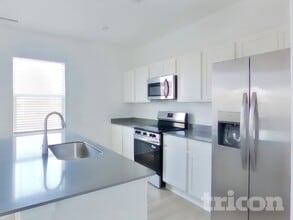 11908 Moorfield Ln in Indianapolis, IN - Building Photo - Building Photo