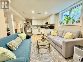 30 Colleen St in Markham, ON - Building Photo - Building Photo