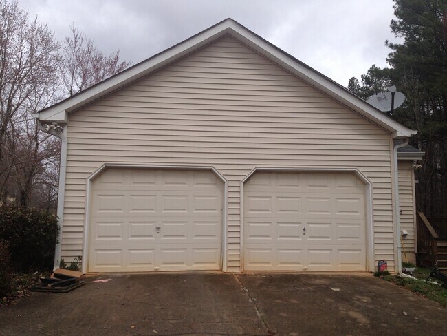 145 Princeton Trce in Fayetteville, GA - Building Photo - Building Photo