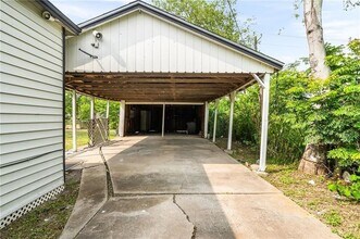 1367 Normandy Dr, Unit B-311 in Corpus Christi, TX - Building Photo - Building Photo