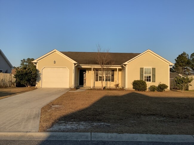 property at 9504 Huckabee Dr NE