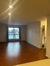 18125 De Pierrefonds Boul in Pierrefonds, QC - Building Photo - Building Photo