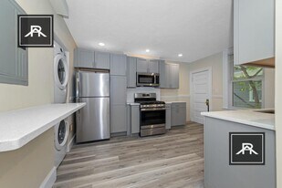 46 Brackett St in Boston, MA - Building Photo
