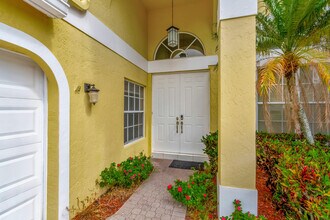 8895 Sonoma Lake Blvd in Boca Raton, FL - Building Photo - Building Photo