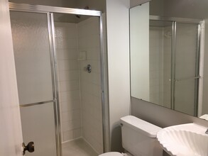 7504 Triwoods Drive, Unit L in St. Louis, MO - Building Photo - Building Photo