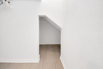 2219 Bellefontaine in Houston, TX - Building Photo - Building Photo