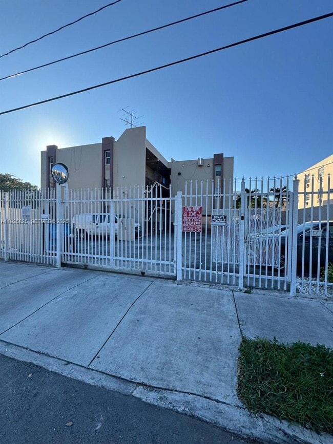 property at 652 NW 3rd St