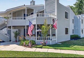 903 Berwyck Ct in Gloucester Township, NJ - Building Photo
