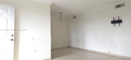 1655 W 44th Pl in Hialeah, FL - Foto de edificio - Building Photo