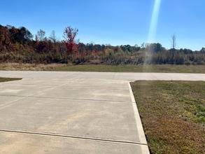 2530 Snow Creek Rd NE in Hickory, NC - Building Photo - Building Photo