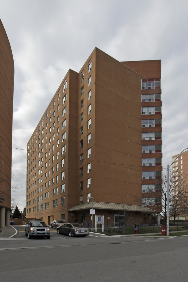 The Castlebrooke in Mississauga, ON - Building Photo - Building Photo