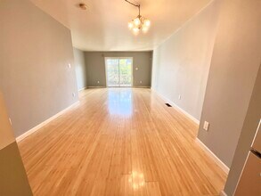 311 10th St in Jersey City, NJ - Building Photo - Building Photo