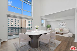 property at 325 N 1st St