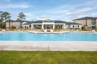 The Tides of Shallotte in Shallotte, NC - Foto de edificio - Building Photo
