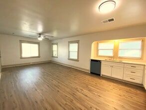 2177 Weston Way in Merced, CA - Building Photo - Building Photo
