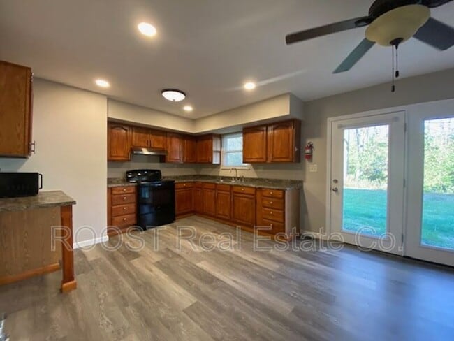 3323 Upper Valley Pike in Springfield, OH - Building Photo - Building Photo