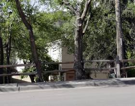 Creekwalk Apartments in Manitou Springs, CO - Building Photo - Building Photo