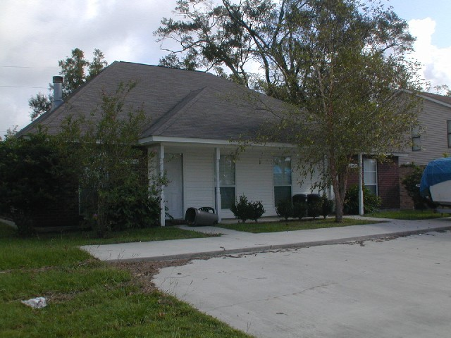 37272 Northwood Aly in Prairieville, LA - Building Photo