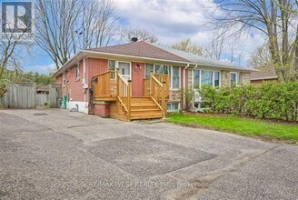 277 Silverbirch Dr in Newmarket, ON - Building Photo - Building Photo