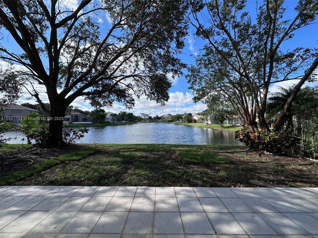 6533 Sandpiper Dr in Coconut Creek, FL - Foto de edificio - Building Photo