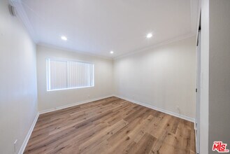 9205 Alcott St in Los Angeles, CA - Building Photo - Building Photo