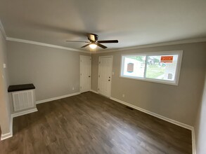 716 Marsh St, Unit 10 in Greensboro, NC - Building Photo - Building Photo