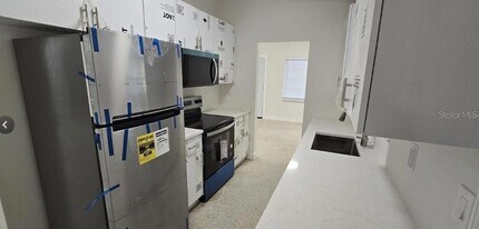 1634 Banyan Dr in Venice, FL - Building Photo - Building Photo