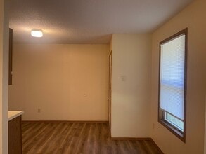 1607-1609 W Chestnut St in Springfield, MO - Building Photo - Building Photo