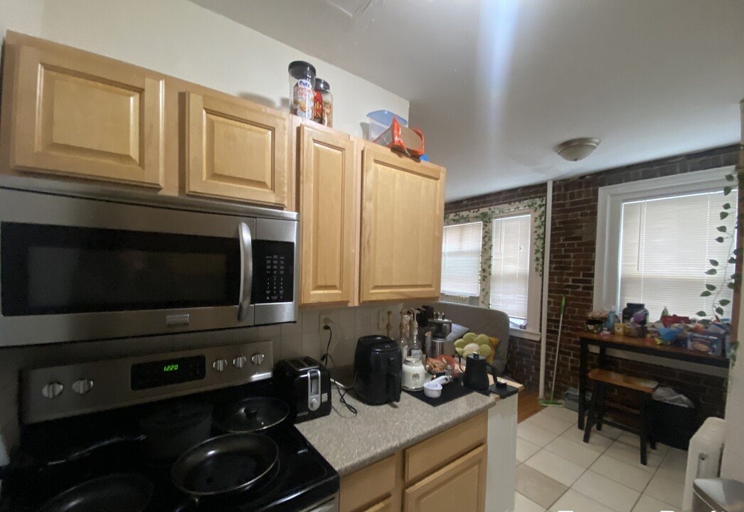 244 Kelton St, Unit #8 in Boston, MA - Building Photo