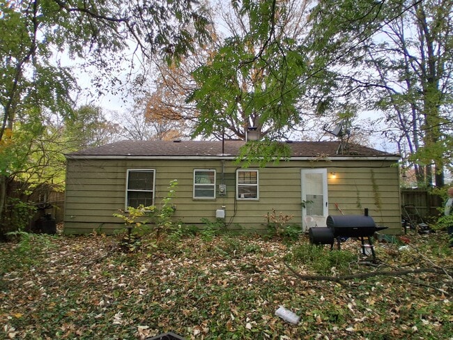 4908 Theta Pass in Flint, MI - Building Photo - Building Photo
