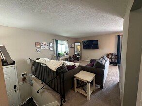 7575 Louisiana Ave N in Minneapolis, MN - Building Photo - Building Photo