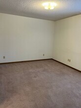 120 Double Eagle Dr in Mooresville, NC - Building Photo - Building Photo