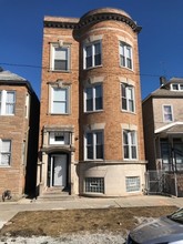 9017 Exchange Ave in Chicago, IL - Building Photo - Building Photo