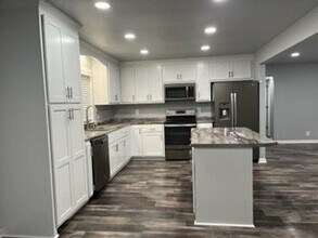 755 Ashwood Ave in Lewisburg, TN - Building Photo - Building Photo