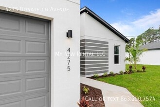 4275 Donatello Ave in North Port, FL - Building Photo - Building Photo