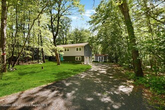 20 Mary Lou Ln in Shokan, NY - Building Photo - Building Photo