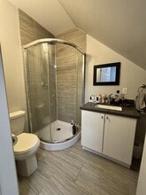 239 St Paul St in St Catharines, ON - Building Photo - Building Photo