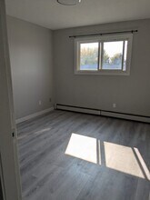 5203-352 52 St in Drayton Valley, AB - Building Photo - Building Photo