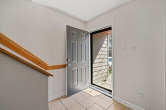 1838 Fernspring Cv in Germantown, TN - Building Photo - Building Photo