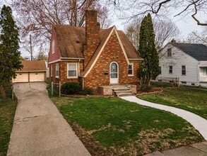 15851 Norborne Ave in Redford Township, MI - Foto de edificio - Building Photo